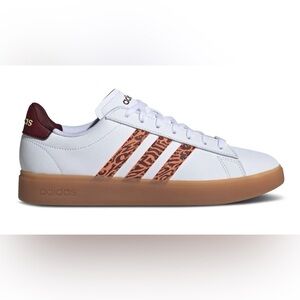 adidas - Grand Court 2.0 with tiger print in size 8.5